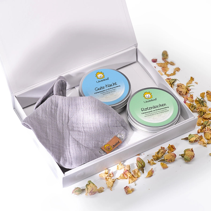 Geschenkset mit Geschenkbox, Halstuch Mini Grau und zwei Kräuterpad-Dosen (Rotznäschen und Gute-Nacht)